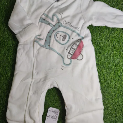 Baby Romper unisex Winter Season full sleeve white hoodie peekaboo