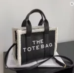 ladies handbag Pakistan