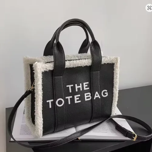 ladies handbag Pakistan